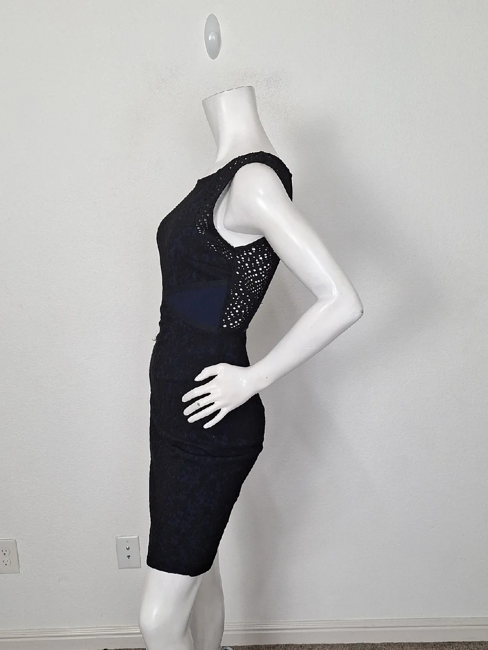 Moulinette Sours Anthropologie Navy Blue Black Larkin Lace Sheath Dress Size 0P